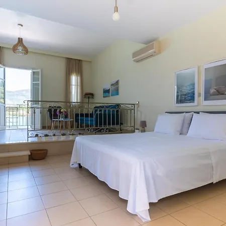 Omirikon Hotel 2*
